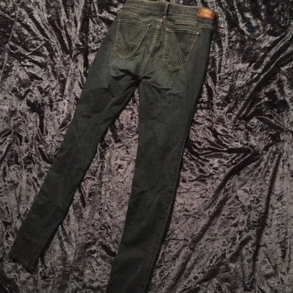 Hollister Jeans - Picture 3 of 3